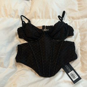 “ Don’t matter “white fox bustier / crop top